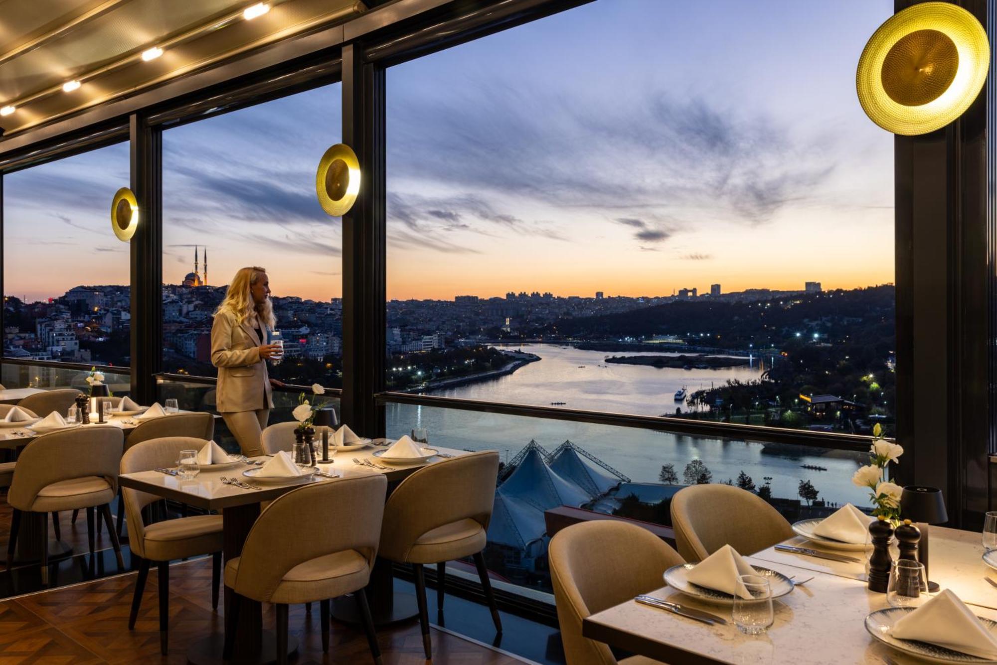Clarion Hotel Golden Horn Istanbulská provincie Exteriér fotografie Skyline